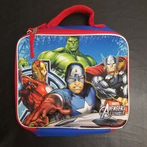 Marvel Avengers 3D blue lunch bag